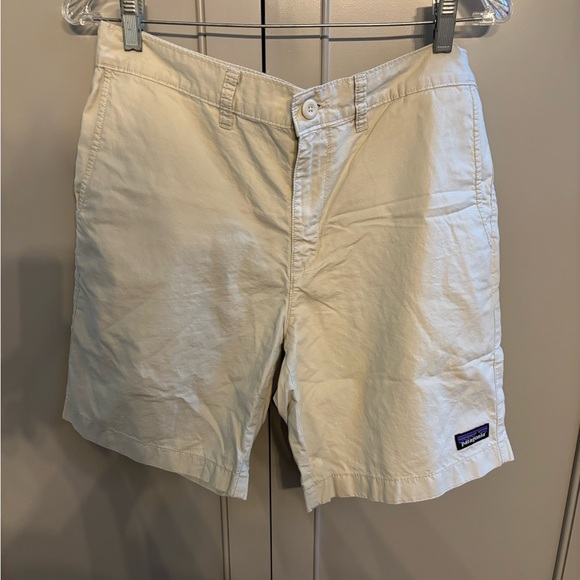 Patagonia Other - Patagonia Men's khaki color Shorts! Hiking ! Fishing sz 31